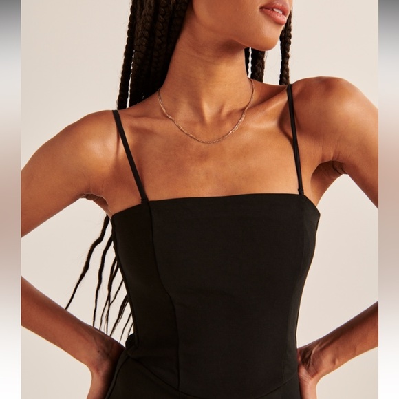 Strapless Jumpsuit - Picture 5 of 6